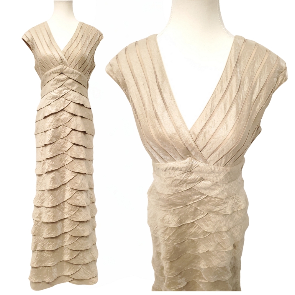 Adrianna Papell Occasion Gold Shimmer V-Neck Sleeveless Cocktail Dress Size 10